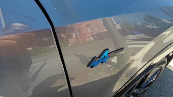 rafale esprit alpine e-tech hybrid 200cv auto véhicule neuf