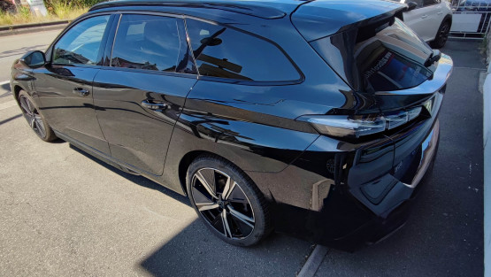 nouvelle 308 sw gt 1.5 bluehdi 130cv eat8 véhicule d'occasion