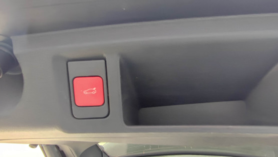 nouvelle 308 sw gt 1.5 bluehdi 130cv eat8 véhicule d'occasion