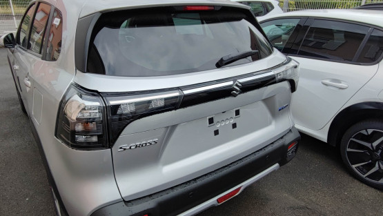 s-cross privilege 1.4 boosterjet hybrid 129cv véhicule neuf