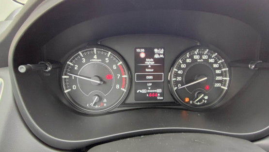 s-cross privilege 1.4 boosterjet hybrid 129cv véhicule neuf
