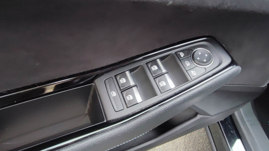 espace esprit alpine e-tech hybrid 200 véhicule d'occasion