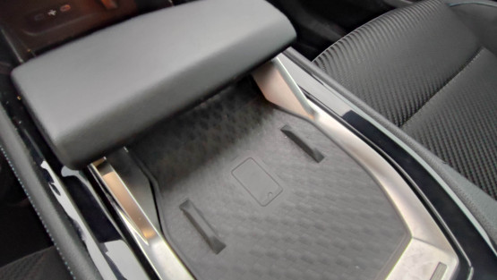 espace esprit alpine e-tech hybrid 200 véhicule d'occasion