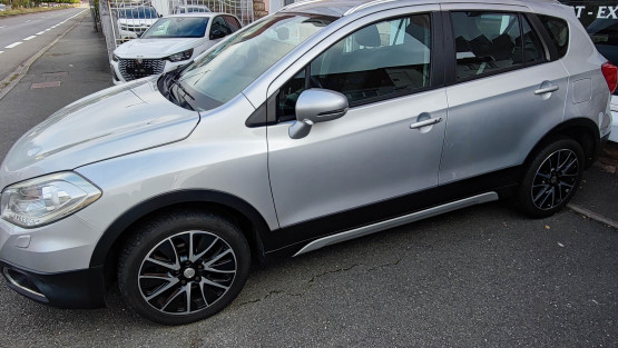 sx4 s-cross 1.6 ddis pack allgrip véhicule d'occasion