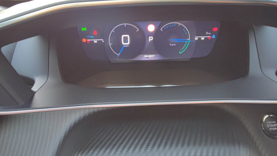 nouveau 2008 gt hybrid 145 edcs6 véhicule neuf