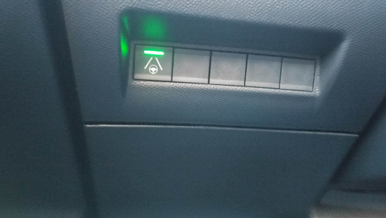 nouveau 2008 gt hybrid 145 edcs6 véhicule neuf