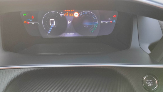 nouveau 2008 gt hybrid 145 edcs6 véhicule neuf