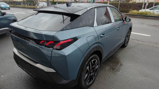 nouveau 3008 gt hybrid 145 edcs6 véhicule neuf