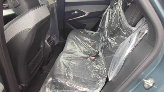 nouveau 3008 gt hybrid 145 edcs6 véhicule neuf