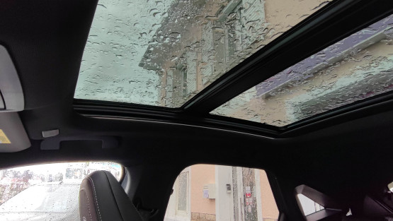 nouveau 3008 gt hybrid 145 edcs6 véhicule neuf