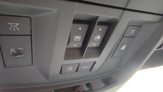 nouveau 3008 gt hybrid 145 edcs6 véhicule neuf