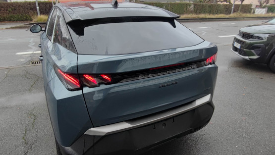 nouveau 3008 gt hybrid 145 edcs6 véhicule neuf