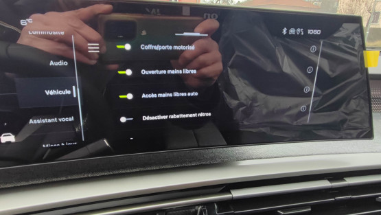 nouveau 3008 gt hybrid 145 edcs6 véhicule neuf