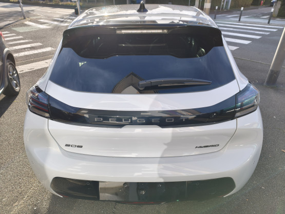 nouvelle 208 allure hybrid 110 e-dcs6 véhicule neuf