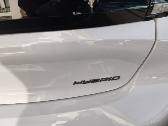 nouvelle 208 allure hybrid 110 e-dcs6 véhicule neuf