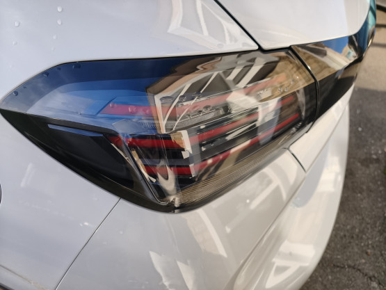 nouvelle 208 allure hybrid 110 e-dcs6 véhicule neuf