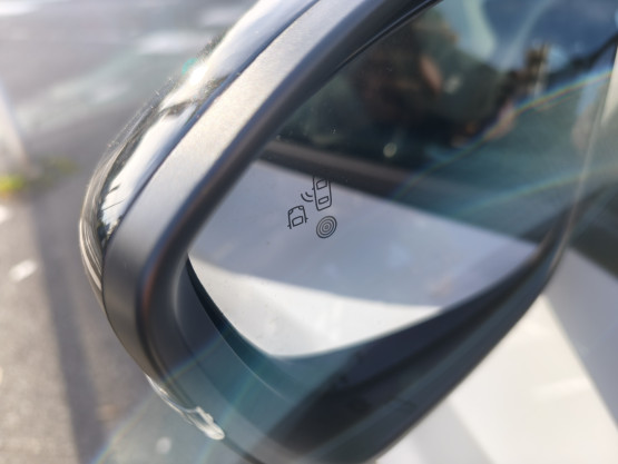 nouvelle 208 allure hybrid 110 e-dcs6 véhicule neuf