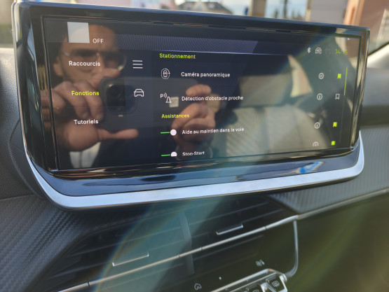 nouvelle 208 allure hybrid 110 e-dcs6 véhicule neuf