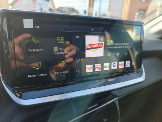 nouvelle 208 allure hybrid 110 e-dcs6 véhicule neuf