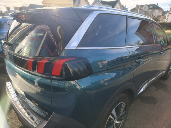 nouveau 5008 gtline 1.6 thp 165 eat6 stop&start véhicule d'occasion