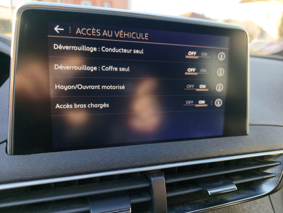 nouveau 5008 gtline 1.6 thp 165 eat6 stop&start véhicule d'occasion