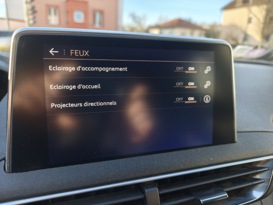 nouveau 5008 gtline 1.6 thp 165 eat6 stop&start véhicule d'occasion