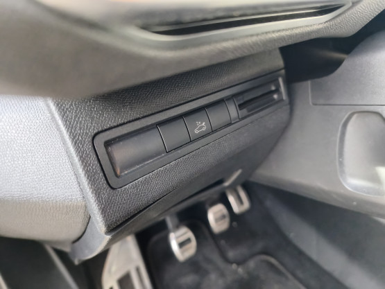 nouveau 3008 gtline 2.0 bluehdi 150cv  stop&start véhicule d'occasion