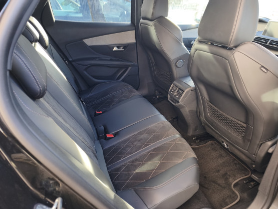 3008 gt 2.0 bluehdi 180 eat6 véhicule d'occasion