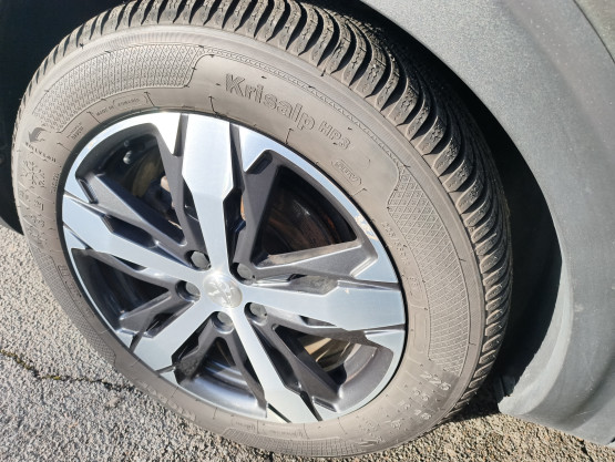 3008 gt 2.0 bluehdi 180 eat6 véhicule d'occasion