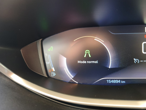 3008 gt 2.0 bluehdi 180 eat6 véhicule d'occasion