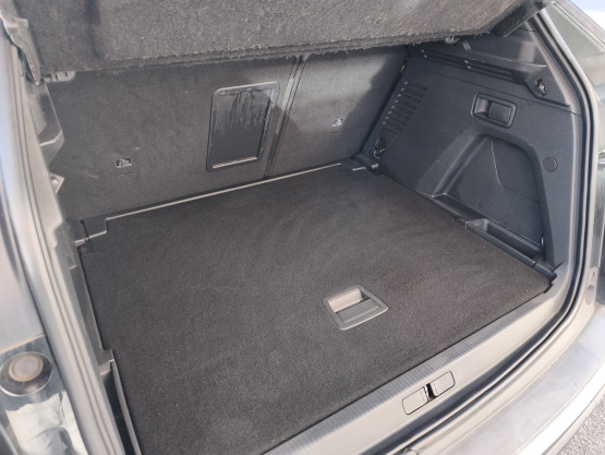 3008 gt 2.0 bluehdi 180 eat6 véhicule d'occasion