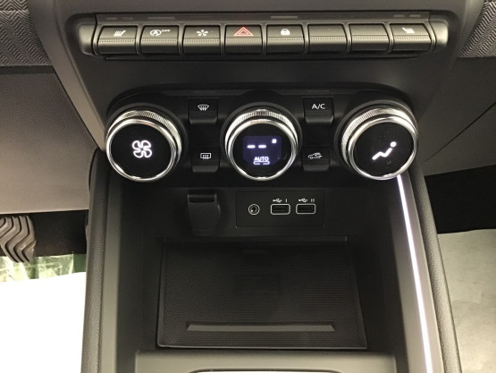 clio 5 techno tce 90 cv véhicule neuf