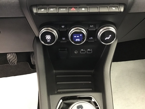 clio 5 evolution tce 90cv véhicule d'occasion