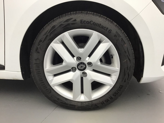 clio 5 evolution tce 90cv véhicule d'occasion