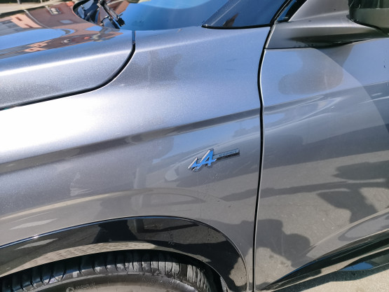 nouveau austral esprit alpine e-tech full hybrid 200 véhicule neuf