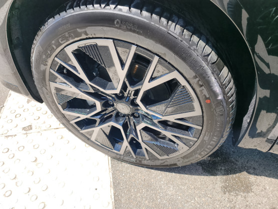 nouveau austral esprit alpine e-tech full hybrid 200 véhicule neuf