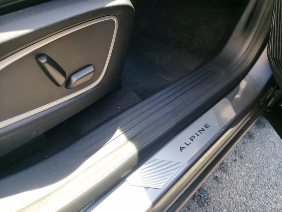 nouveau austral esprit alpine e-tech full hybrid 200 véhicule neuf