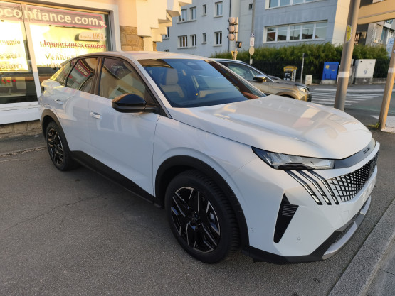 nouveau 3008 allure hybrid 145 edcs6 véhicule neuf