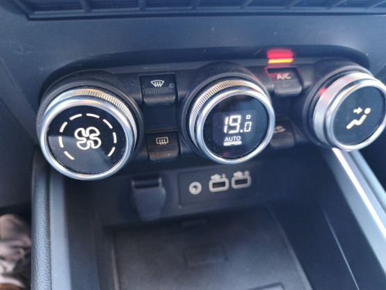 clio 5 techno tce 90cv véhicule d'occasion
