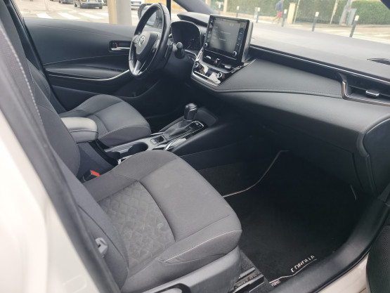 corolla design 2.0 hybrid 180cv e-cvt véhicule d'occasion