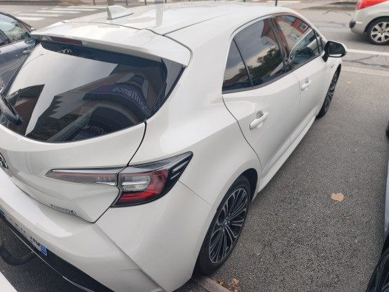 corolla design 2.0 hybrid 180cv e-cvt véhicule d'occasion