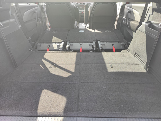 grand c4 space tourer 7 places shine pack bluehdi 130 eat8 s&s véhicule d'occasion