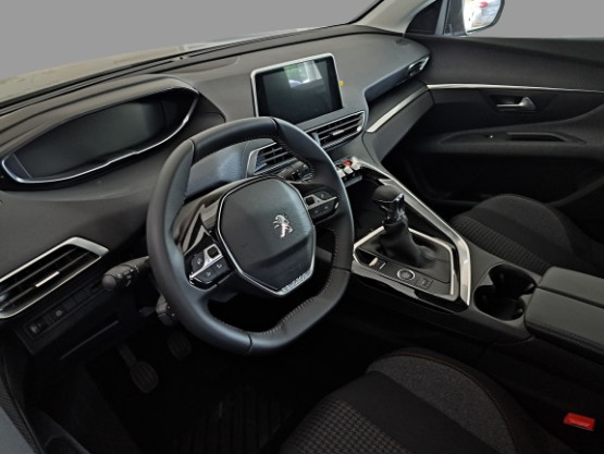3008 active pack 1.2 puretech 130cv véhicule neuf