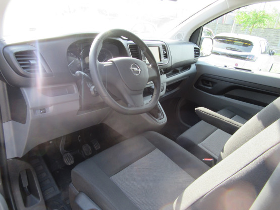vivaro combi l3 2.0 diesel 145 cv véhicule d'occasion